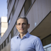 TU Graz , ISEC, Univ.Prof. Stefan Mangard